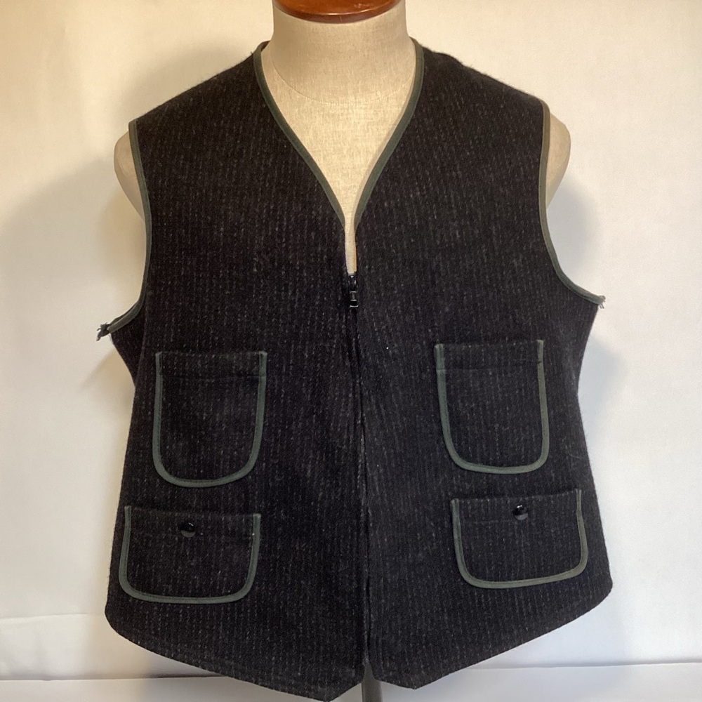 Woolrich Vintage 70’s Four Pocket Men’s Wool Vest size 46 made in USA